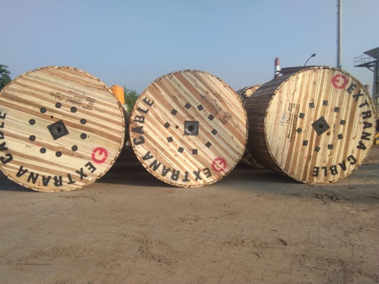 Pengiriman drum kabel